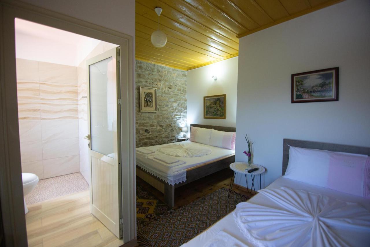 The Mosaic House - Shtepia Me Mozaik Hotel Permet Exterior photo